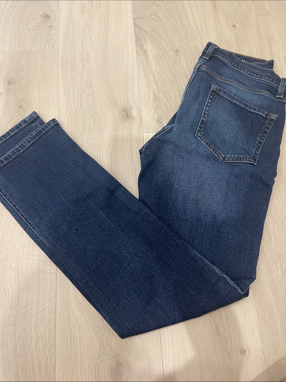 Amazon Essentials Dark Blue Straight Men’s Jeans